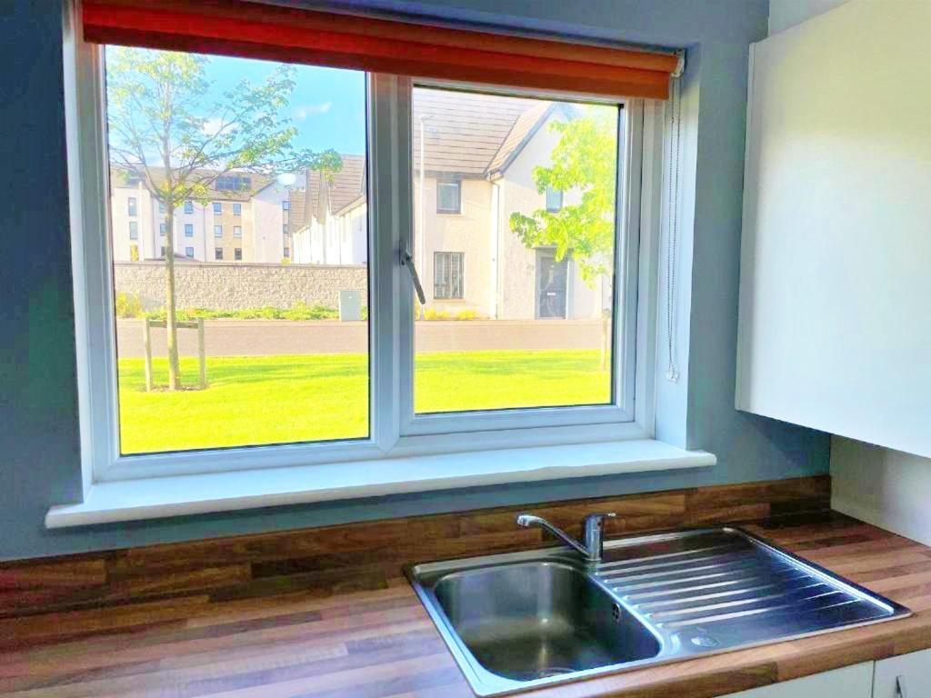 Newbuild - 3 Bedrooms, 2 Baths,5 Mins From Airport Edimburgo Exterior foto